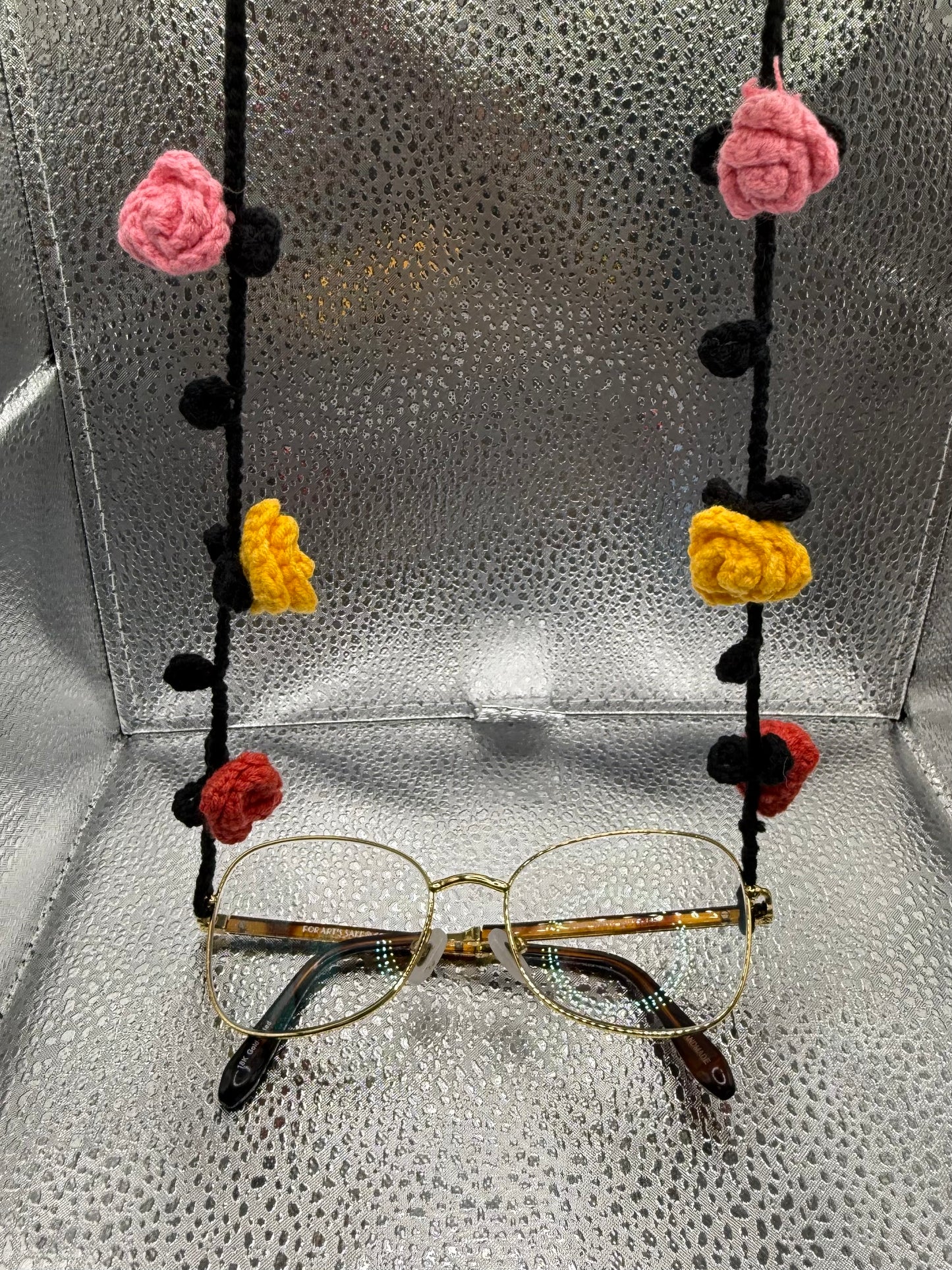 Handmade Rose Glasses Chain - Crochet Amigurumi
