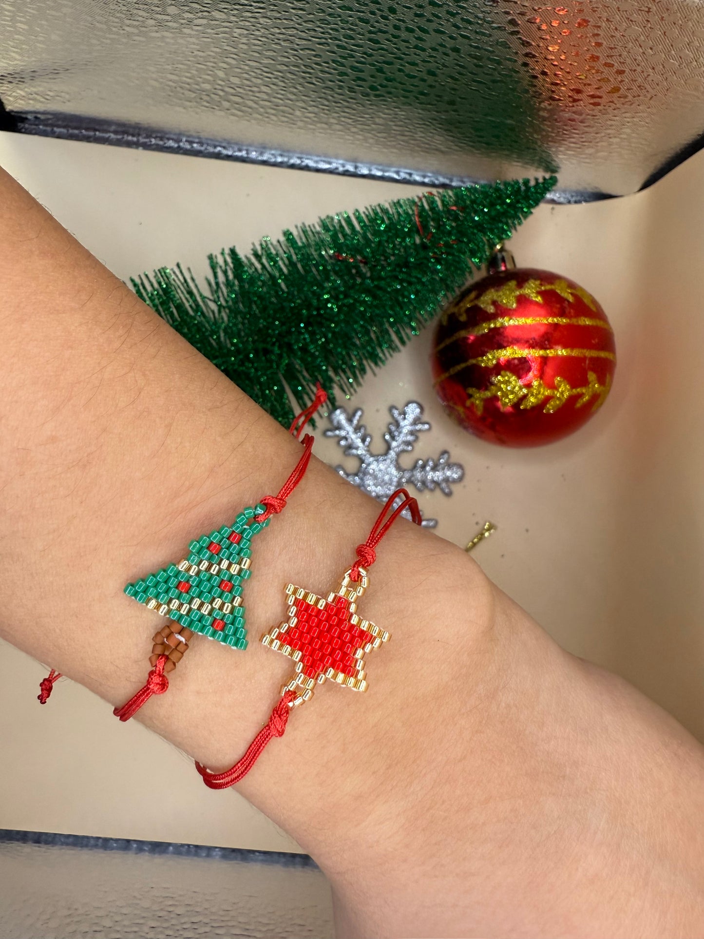 Handmade Christmas Miyuki Bracelet (Star Shaped)